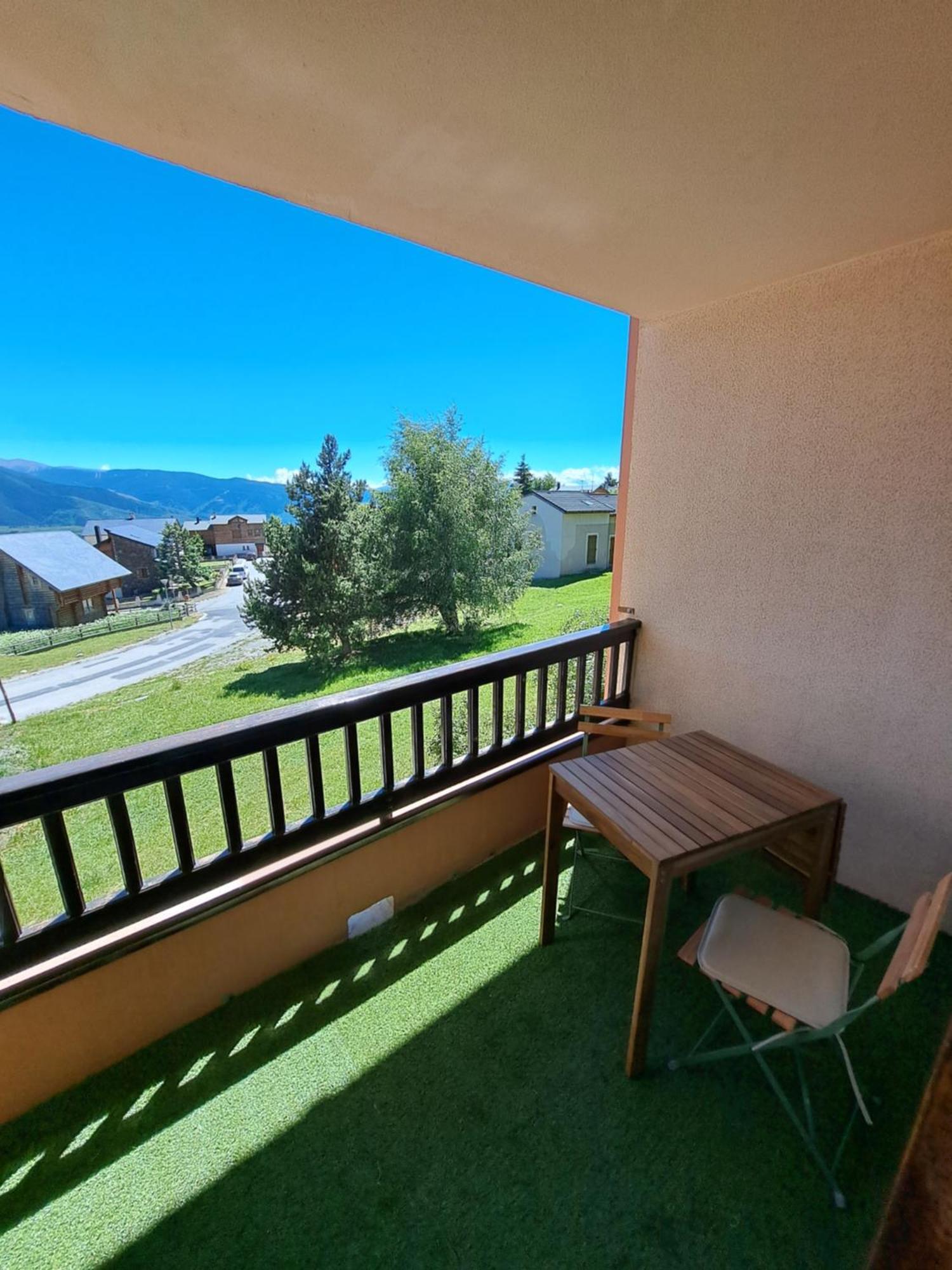 Studio Cabine 4 Couchages, Vue Face Aux Montagnes Фон-Ромё Экстерьер фото